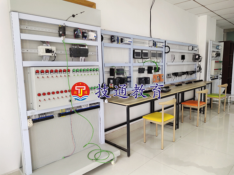 PLC教学设备二