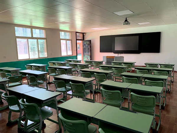 课室