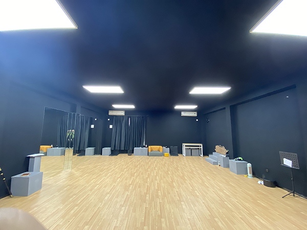 表演室