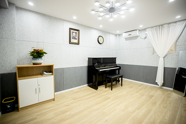 钢琴房