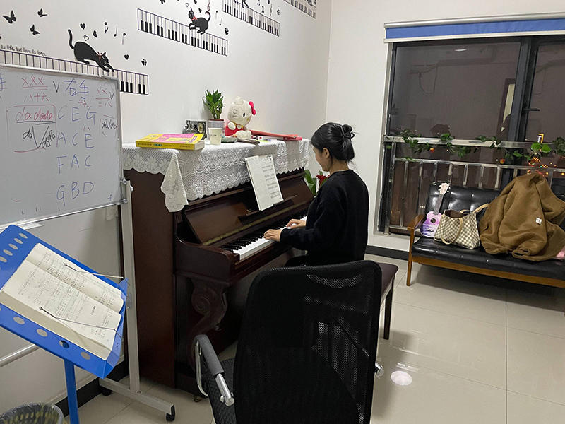 钢琴教学现场